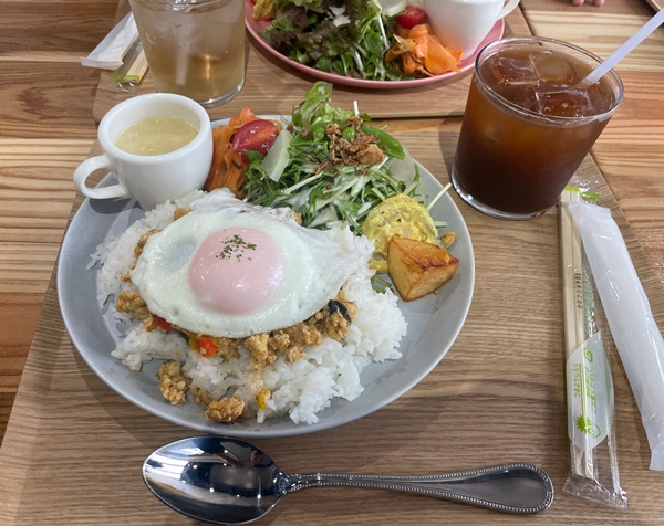 ガパオライス カフェしずく