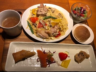 廿日市市にあるカナダカンに行ってテイクアウト