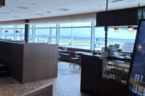 羽田空港のグリル&バールの写真