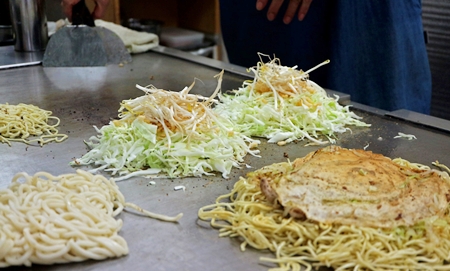 広島県呉市「お好み焼きもも」の写真