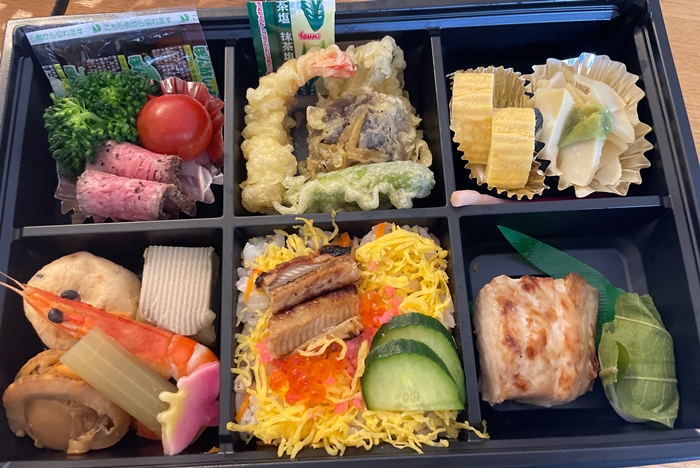 行楽弁当 曽我屋